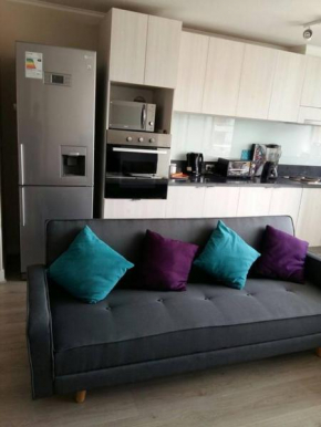 Full apartment close to the metro